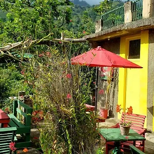  Gasthuis Valley Jamaica
