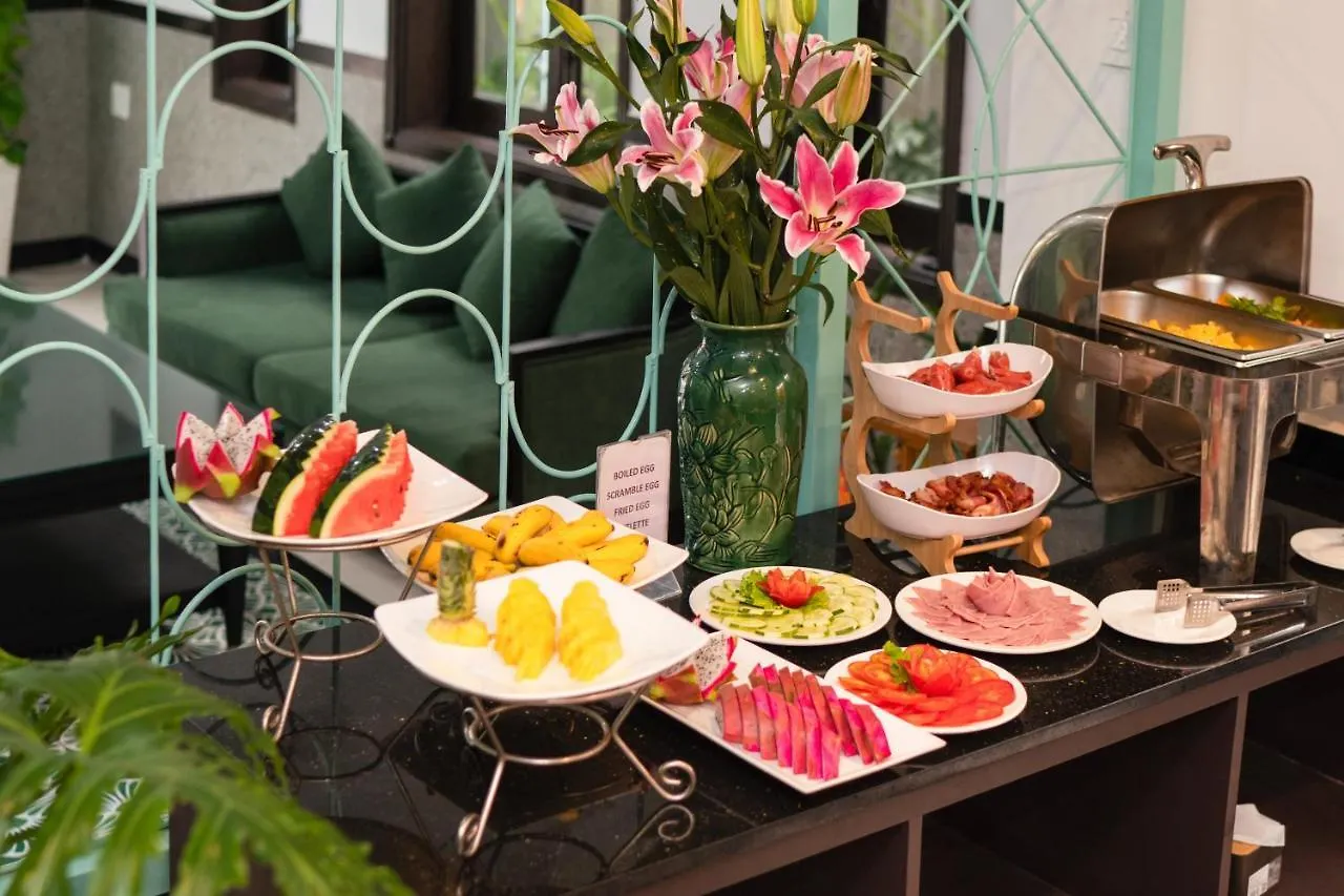 Hoi An Ivy Hotel Хойан
